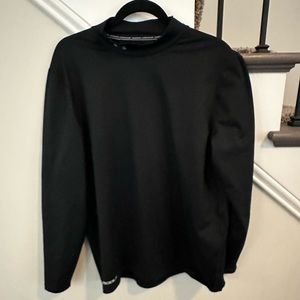 Under Armor long sleeve shirt